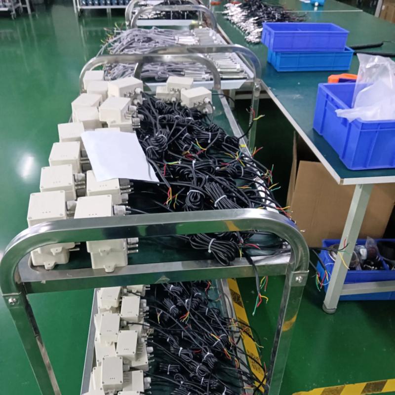 微差压传感器与压力变送器整装待发 排队打包发货，奔赴工业一线